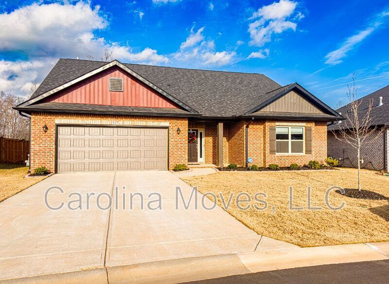 347 Cypress Holw Trl in Piedmont, SC - Building Photo