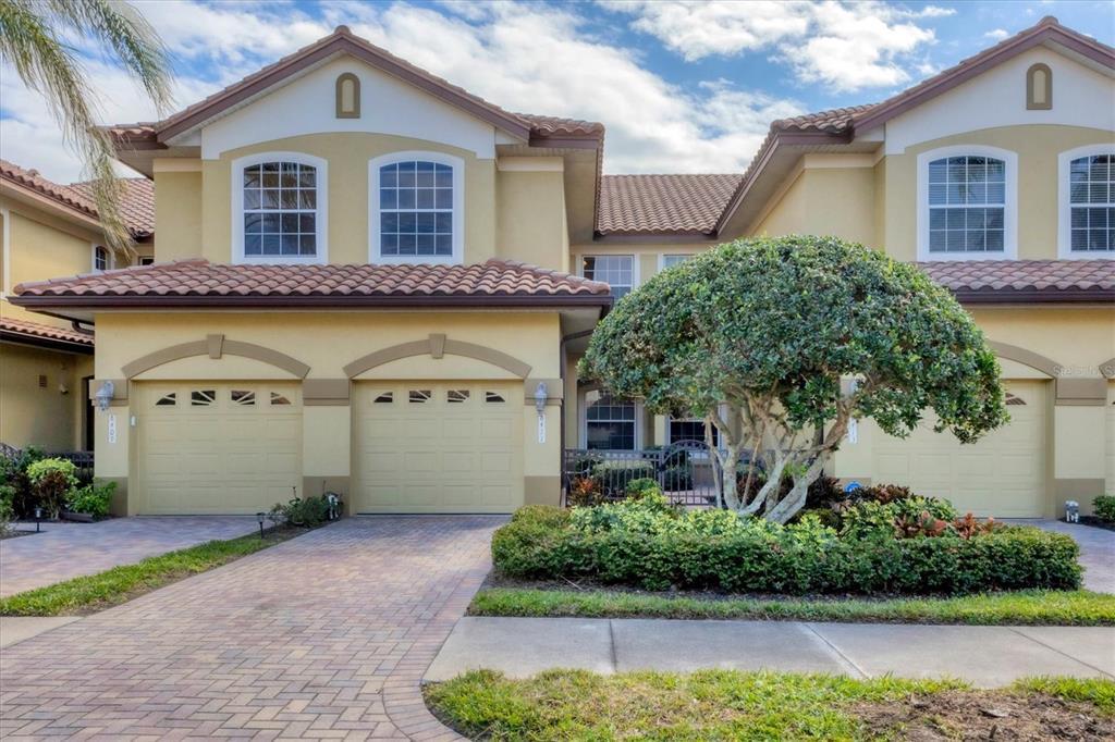 8411 Miramar Way in Lakewood Ranch, FL - Building Photo