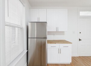 1430 W Superior St in Chicago, IL - Building Photo - Building Photo