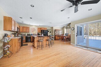 268 Wood St in Hopkinton, MA - Building Photo - Building Photo