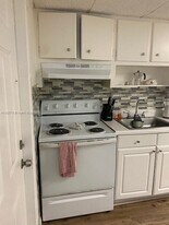 2008 Pierce St in Hollywood, FL - Building Photo