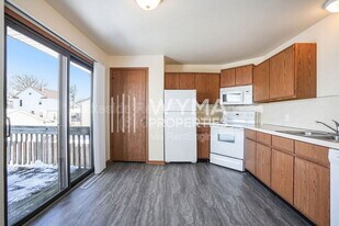 2914 Earle Ave SW in Grandville, MI - Building Photo