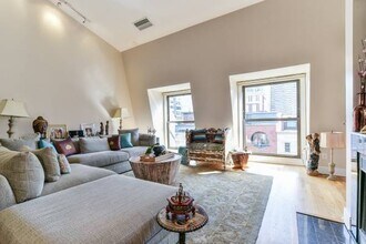 201 Newbury St, Unit 55 in Boston, MA - Building Photo - Building Photo