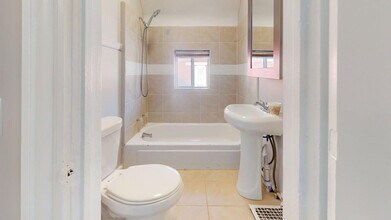 3868 W 37th St in Cleveland, OH - Building Photo - Building Photo