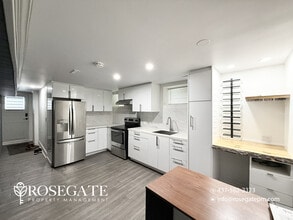 4039 Midhurst Ln in Mississauga, ON - Building Photo - Building Photo