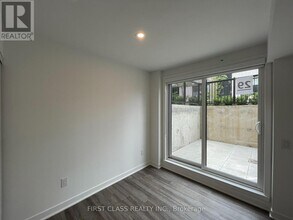 20 Ed Clark Gdns in Toronto, ON - Building Photo - Building Photo