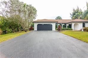 4490 SW 105 Ave in Davie, FL - Building Photo