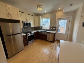 707 18th St NE in Washington, DC - Building Photo - Building Photo