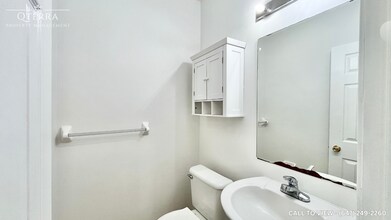 6 Mortimer Dr in Brampton, ON - Building Photo - Building Photo