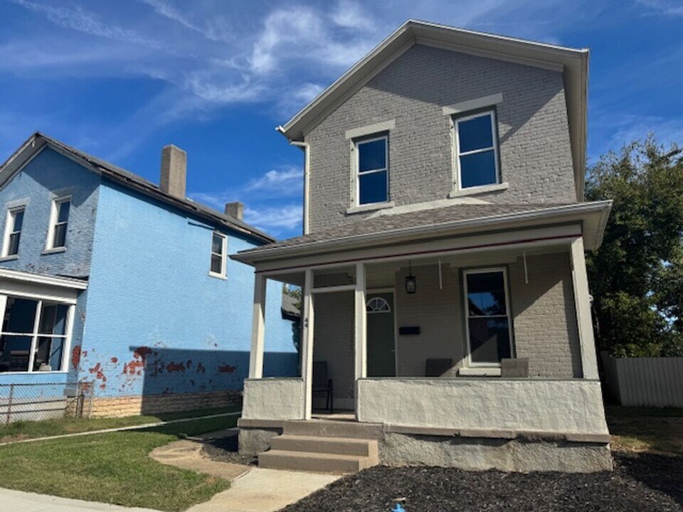 44 Bell St in Dayton, OH - Building Photo