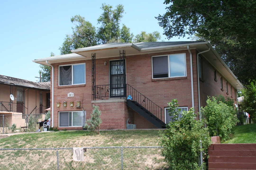 1730 Chester St in Aurora, CO - Building Photo