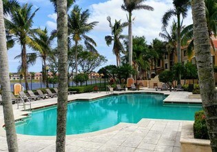 4220 San Marino Blvd-Unit -107 in West Palm Beach, FL - Building Photo - Building Photo