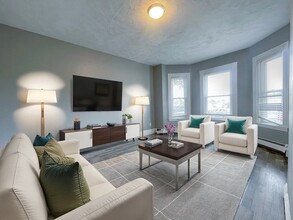 819 E 2nd St, Unit 1 in Boston, MA - Building Photo - Building Photo