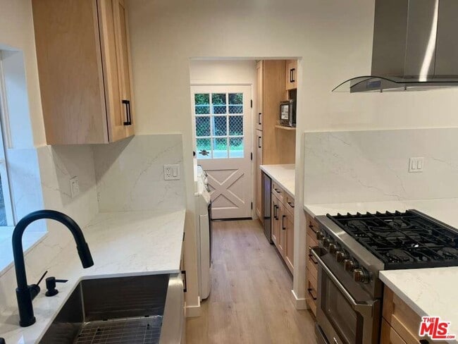 8310 Pershing Dr in Los Angeles, CA - Building Photo - Building Photo