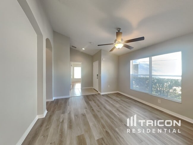 3602 Heron Island Dr in New Port Richey, FL - Building Photo - Building Photo