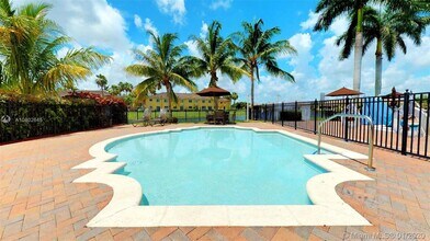 3380 NE 9th St-Unit -204 in Homestead, FL - Building Photo - Building Photo