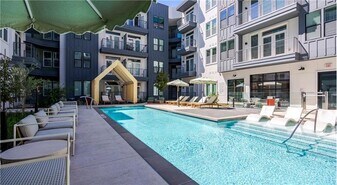 5902 Westminster Dr in Austin, TX - Building Photo