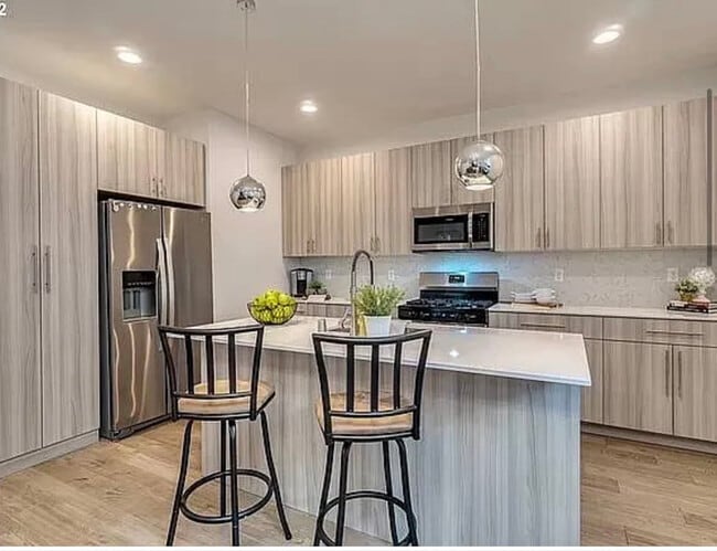 5912 NE 56th Cir in Vancouver, WA - Foto de edificio - Building Photo