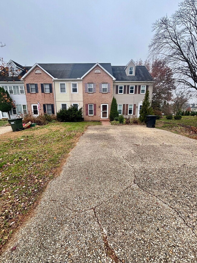 4 Pheasant Ln in Lititz, PA - Building Photo - Building Photo