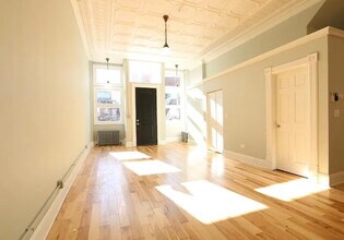 1316 W Erie St in Chicago, IL - Building Photo - Building Photo