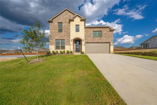 210 Loving Trail in Justin, TX - Building Photo
