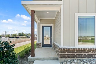 1012 Camelia Grv Ct in Hutchins, TX - Building Photo - Building Photo