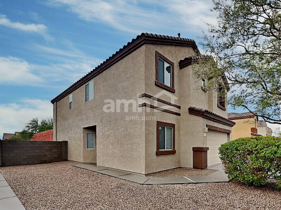 6426 E Boldin Dr in Tucson, AZ - Foto de edificio