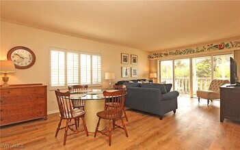 666 3rd St S in Naples, FL - Building Photo - Building Photo