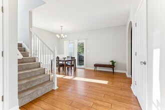 2421 Birch St in Norfolk, VA - Foto de edificio - Building Photo