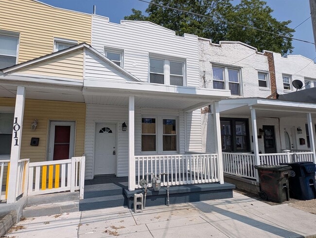 property at 1009 N Michigan Ave