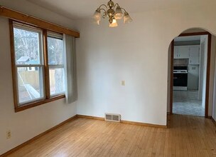 615 Mill St in Waupaca, WI - Building Photo - Building Photo