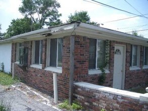 1732 Bellefontaine St in Indianapolis, IN - Foto de edificio - Building Photo