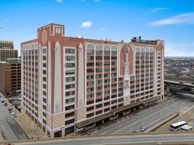 400 S 14th St in St. Louis, MO - Building Photo