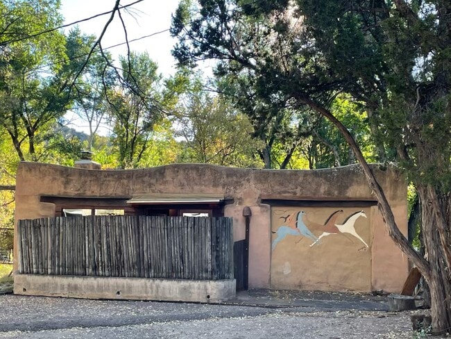 property at 1470B Bishops Lodge Rd