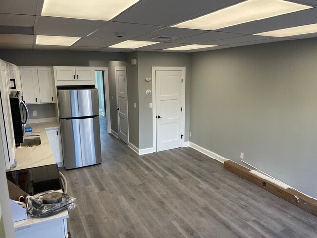 127 Tunxis Hill Rd, Unit 2