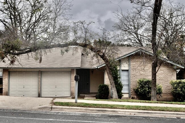 property at 908 Speer Ln