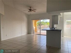 9640 NW 2nd St in Pembroke Pines, FL - Building Photo - Building Photo