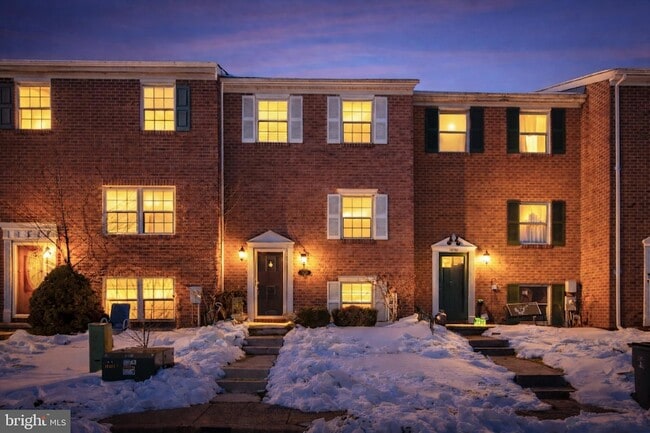 property at 2828 Beckon Dr