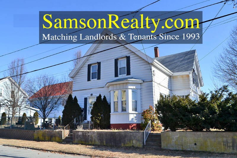 180 S Clarendon St in Cranston, RI - Foto de edificio