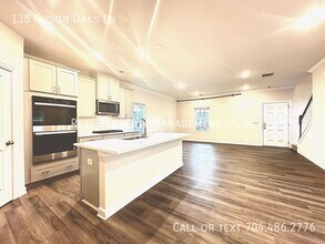 138 Orson Oaks Ln in Pineville, NC - Building Photo - Building Photo