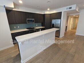 11912 Laurelwood Dr in Los Angeles, CA - Building Photo - Building Photo