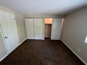 Denrose Townhomes in Amherst, NY - Building Photo - Building Photo
