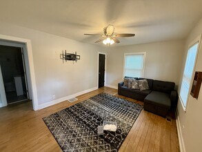 2647 McGuffey Rd in Columbus, OH - Building Photo - Building Photo
