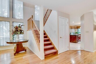 30 The Glen in Glen Head, NY - Building Photo - Building Photo