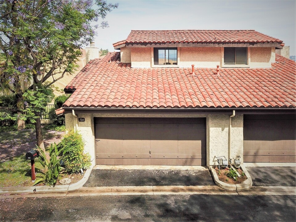 754 Fremont Villas in Los Angeles, CA - Building Photo