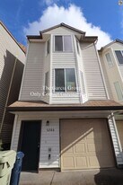 5280 SW 174th Terrace in Aloha, OR - Building Photo