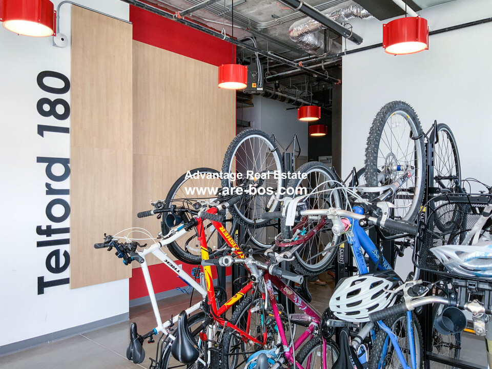 180 Telford St, Unit 205 in Boston, MA - Building Photo