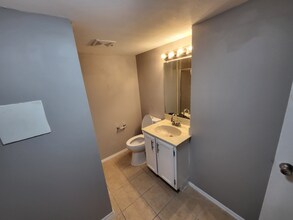 9111 W Westlawn St in Wichita, KS - Building Photo - Building Photo