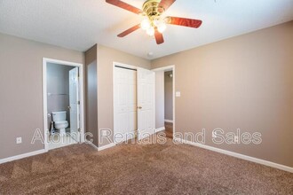 322 Hawthorne Oaks Way in Powell, TN - Building Photo - Building Photo