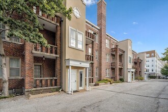 1789 Madison Ave in Memphis, TN - Building Photo - Building Photo